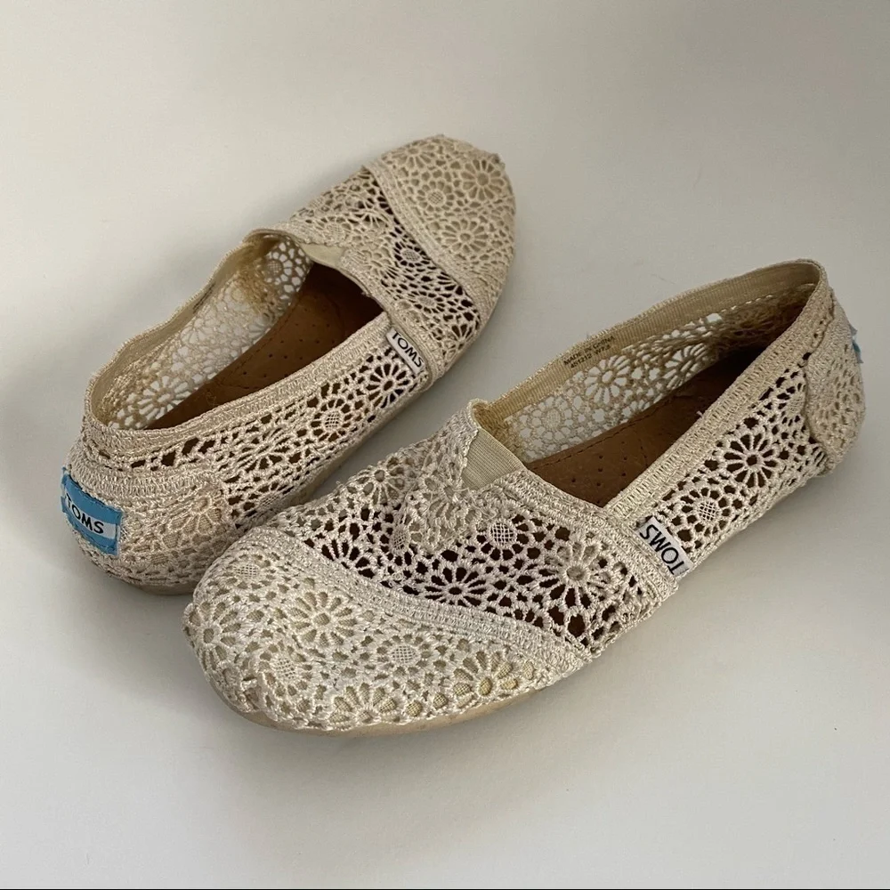 TOMS Natural Crochet Classics 7.5
